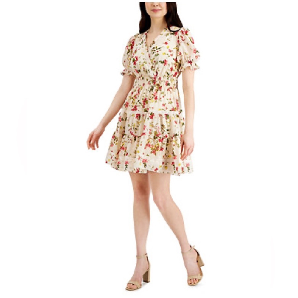 Taylor Romantic Floral Puff Sleeves Cascade Lace V-Neckline Size 14 Dress